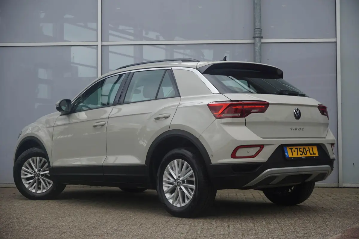 1.0 TSI 110pk Life | Trekhaak | Adaptive Cruise | Navigatie | Airco