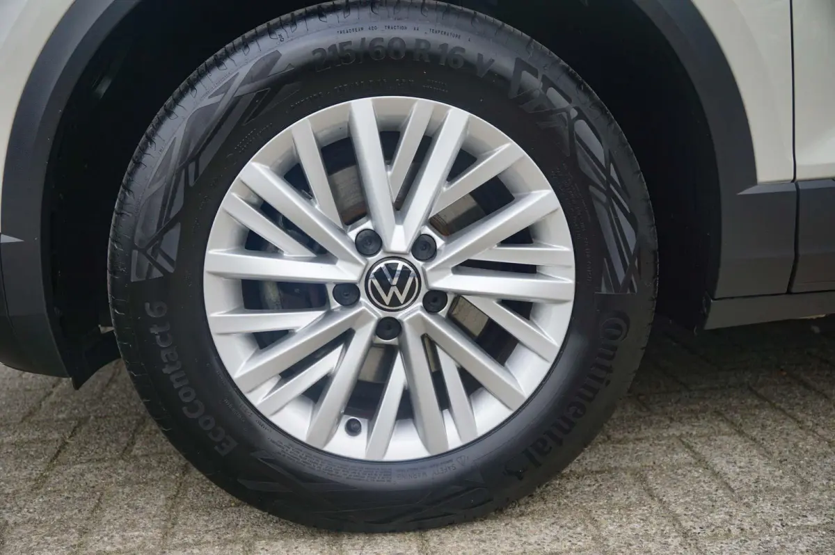1.0 TSI 110pk Life | Trekhaak | Adaptive Cruise | Navigatie | Airco