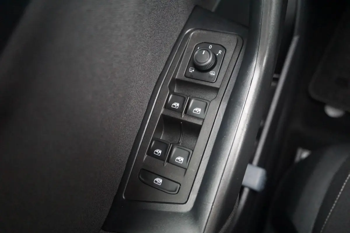 1.0 TSI 110pk Life | Trekhaak | Adaptive Cruise | Navigatie | Airco