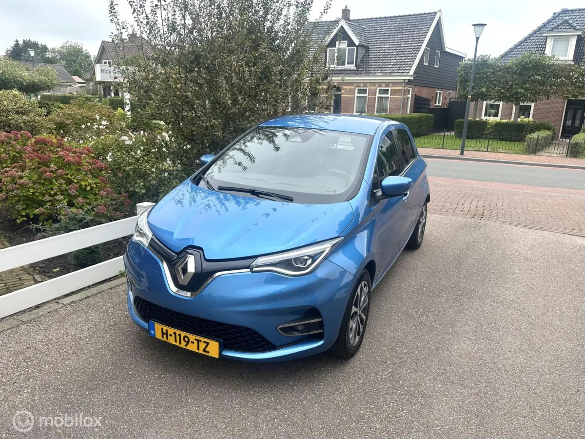 R135 Intens 52 kWh KOOPACCU SOH 90,87% AIRCO CRUISE CONTROLE CARPLAY PARKEERSENSOREN NETTE AUTO!!