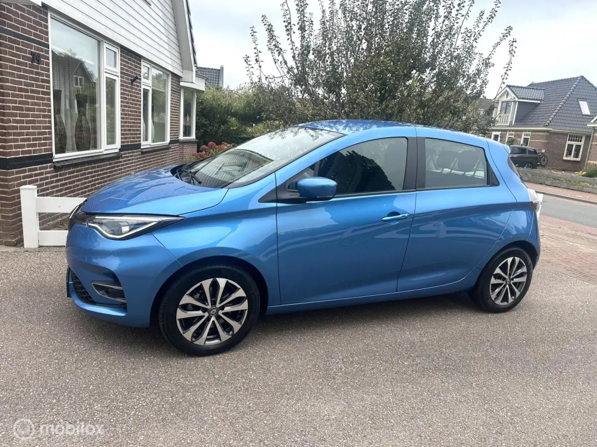 R135 Intens 52 kWh KOOPACCU SOH 90,87% AIRCO CRUISE CONTROLE CARPLAY PARKEERSENSOREN NETTE AUTO!!