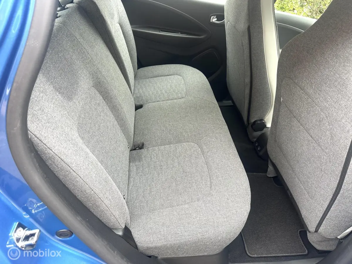 R135 Intens 52 kWh KOOPACCU SOH 90,87% AIRCO CRUISE CONTROLE CARPLAY PARKEERSENSOREN NETTE AUTO!!