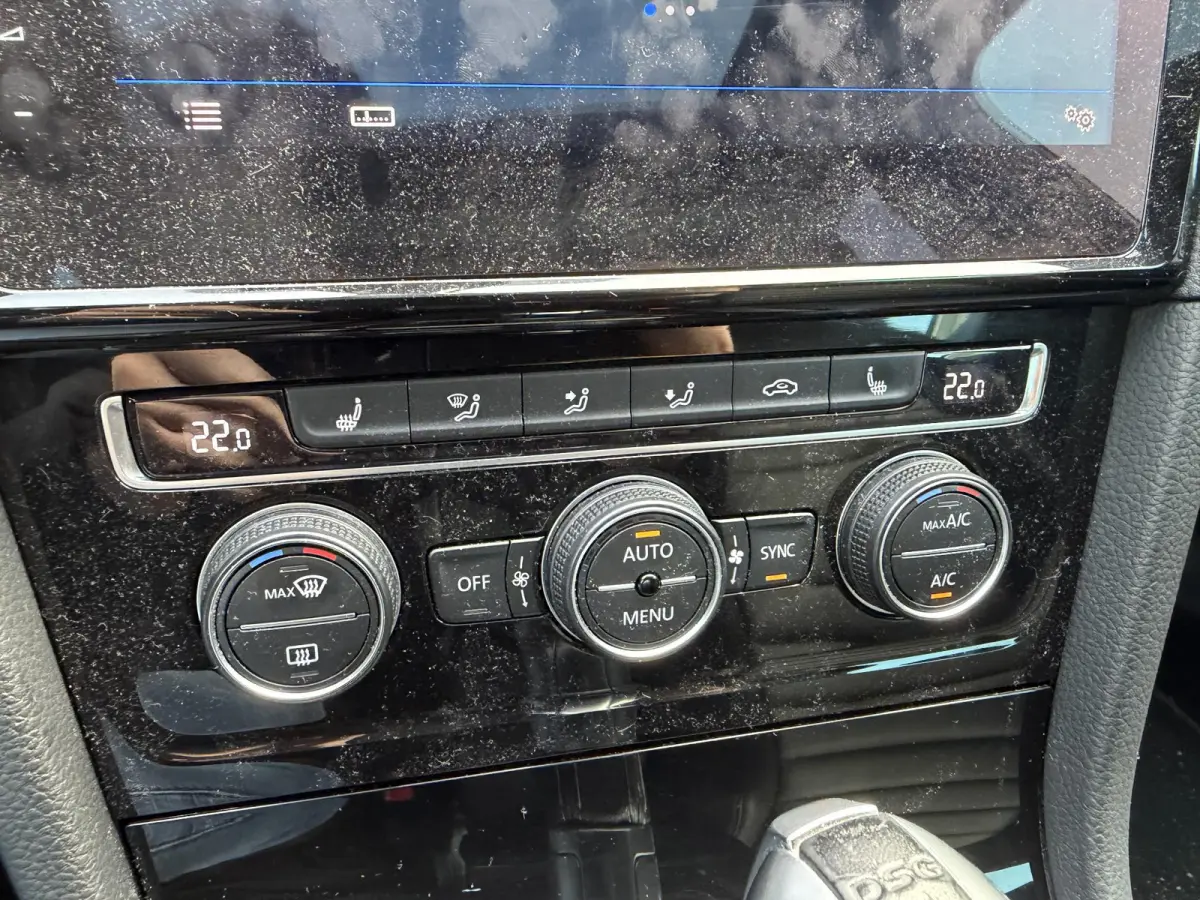 2.0 TSI 4Motion R 405 PK| Akrapovic | Panoramadak | Camera | Adaptive Cruise Control | Navigatie | Stoelverwarming |