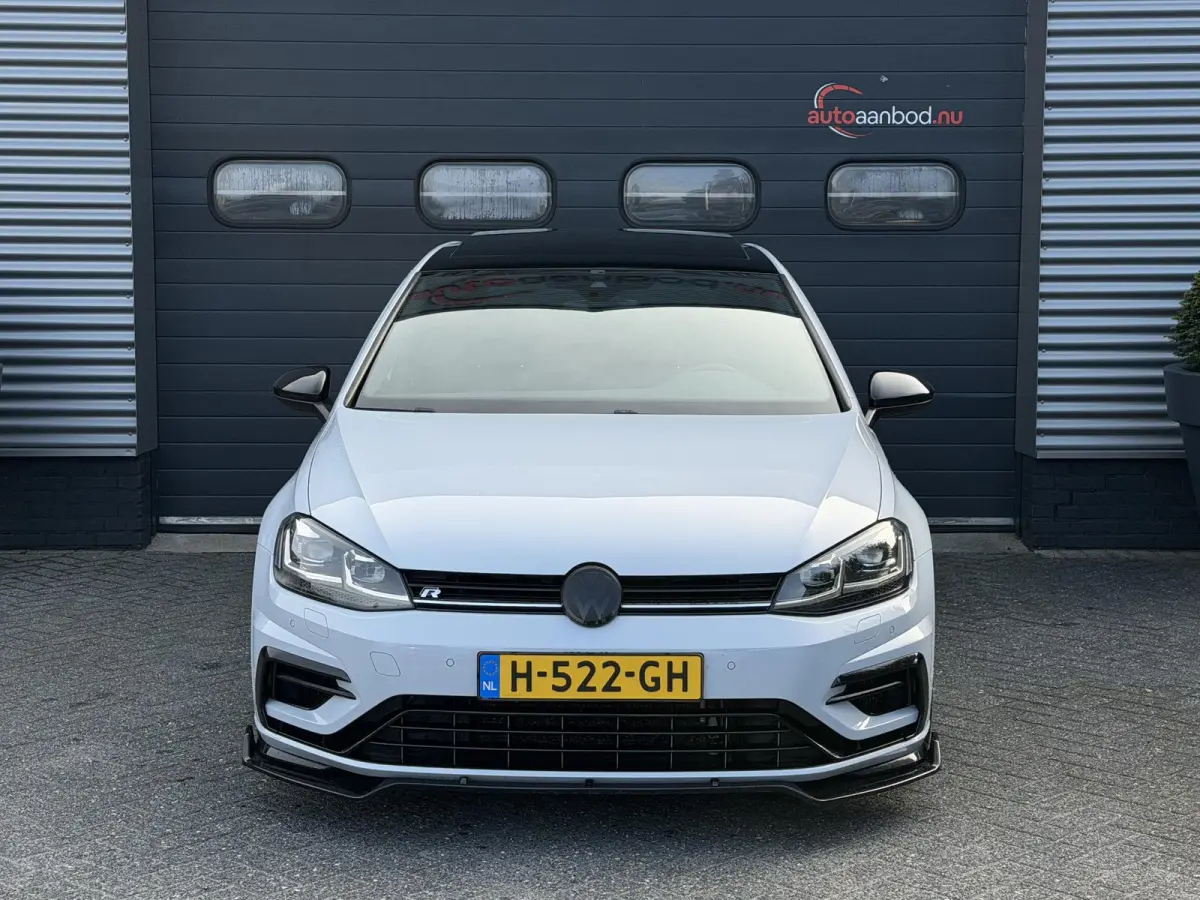 2.0 TSI 4Motion R 405 PK| Akrapovic | Panoramadak | Camera | Adaptive Cruise Control | Navigatie | Stoelverwarming |