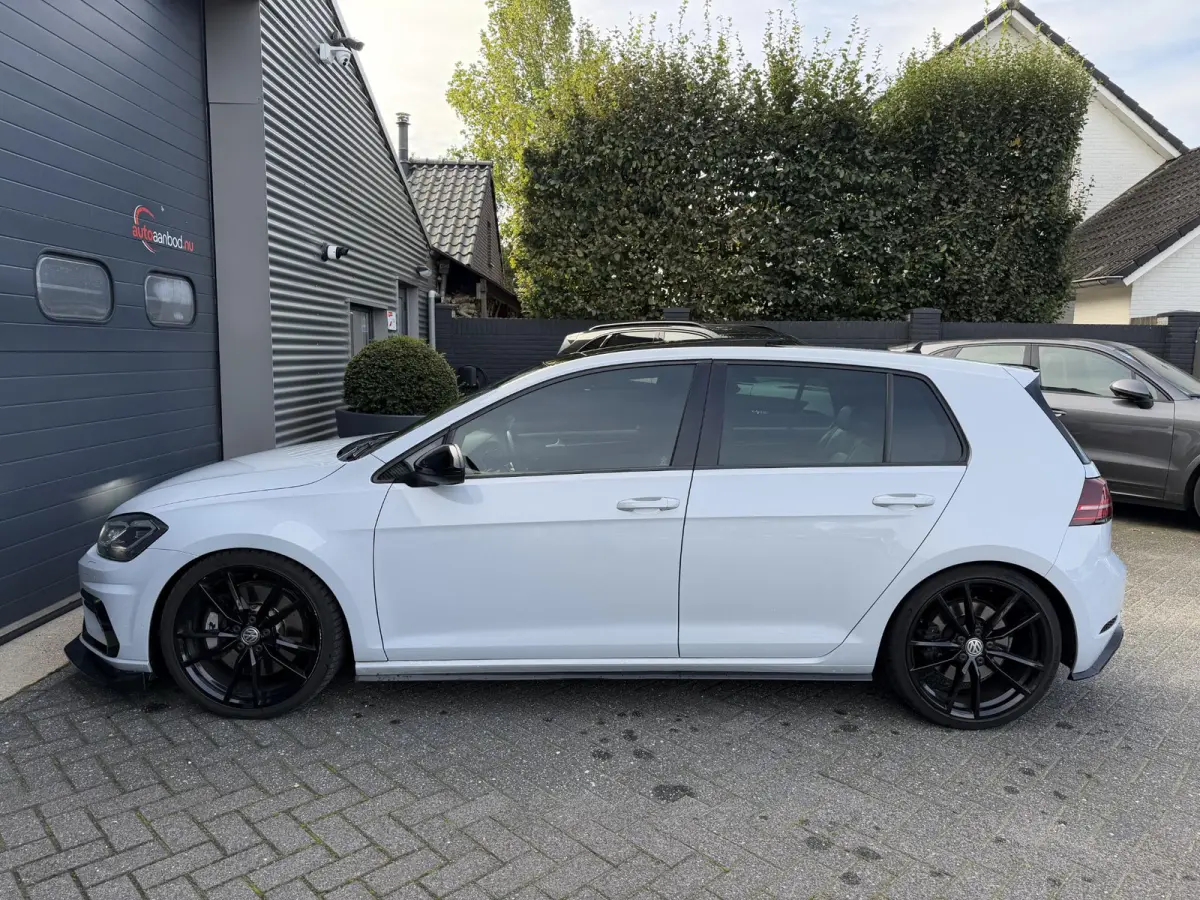 2.0 TSI 4Motion R 405 PK| Akrapovic | Panoramadak | Camera | Adaptive Cruise Control | Navigatie | Stoelverwarming |