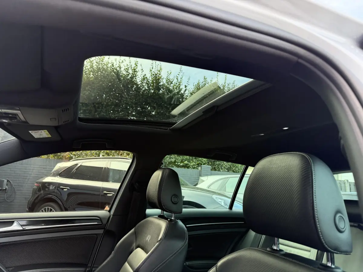 2.0 TSI 4Motion R 405 PK| Akrapovic | Panoramadak | Camera | Adaptive Cruise Control | Navigatie | Stoelverwarming |