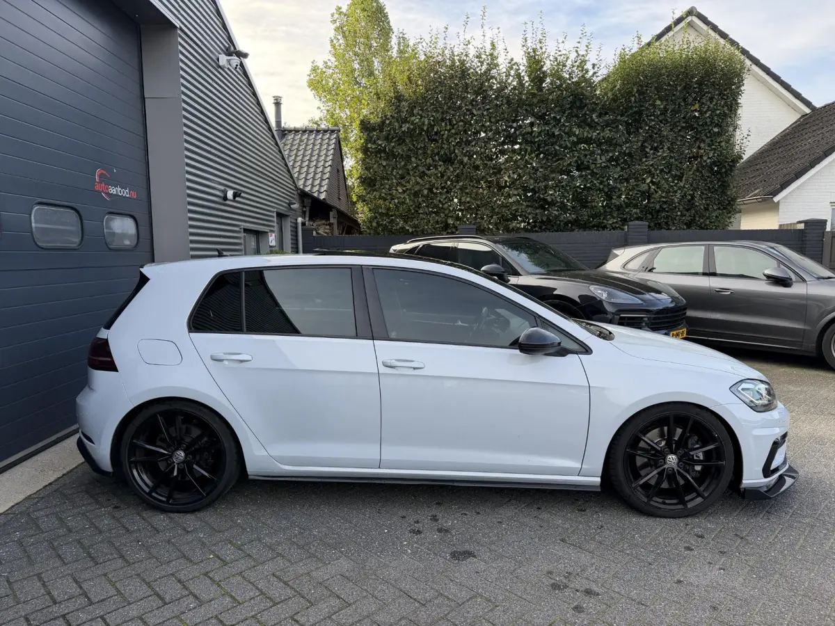 2.0 TSI 4Motion R 405 PK| Akrapovic | Panoramadak | Camera | Adaptive Cruise Control | Navigatie | Stoelverwarming |