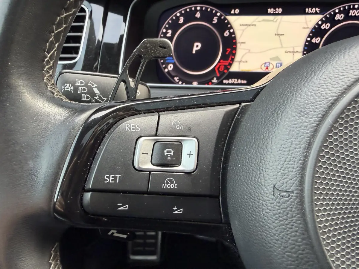2.0 TSI 4Motion R 405 PK| Akrapovic | Panoramadak | Camera | Adaptive Cruise Control | Navigatie | Stoelverwarming |