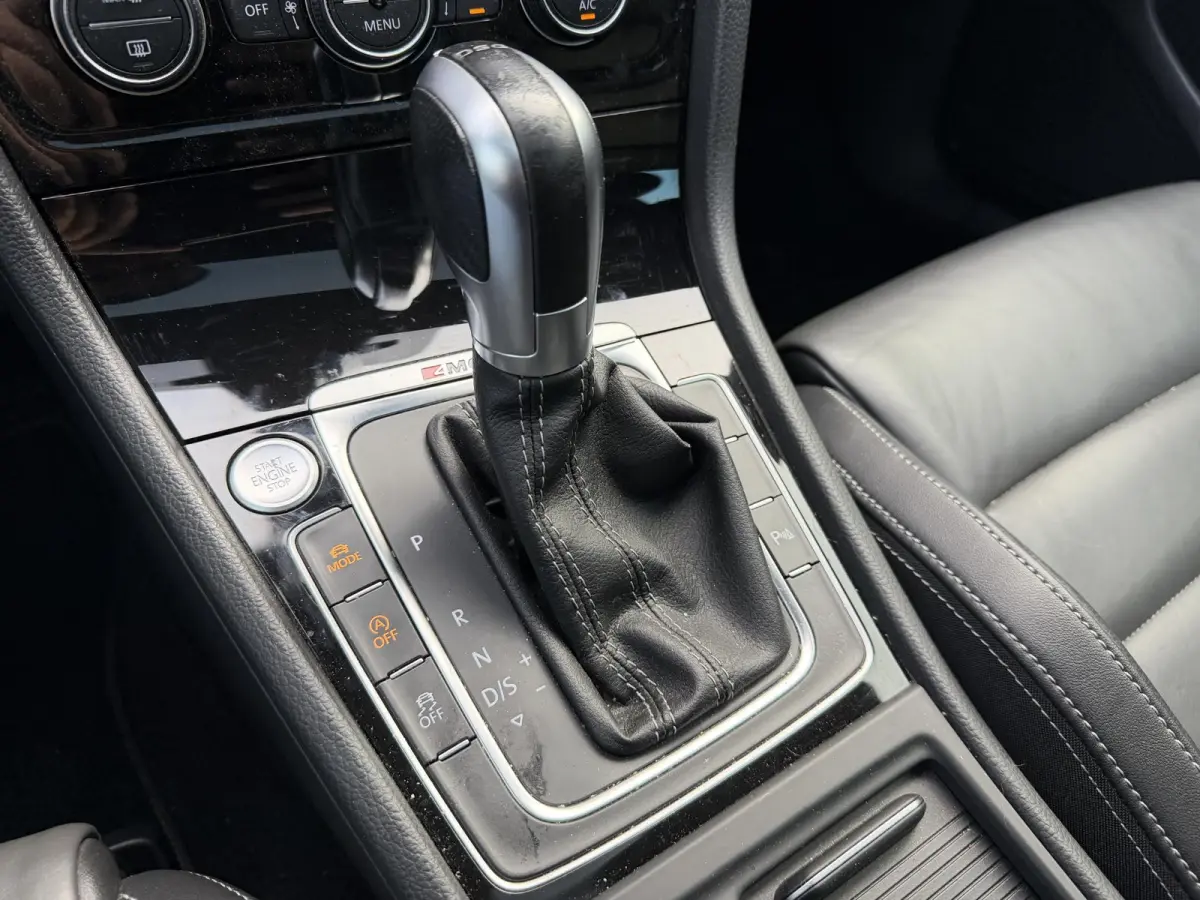 2.0 TSI 4Motion R 405 PK| Akrapovic | Panoramadak | Camera | Adaptive Cruise Control | Navigatie | Stoelverwarming |