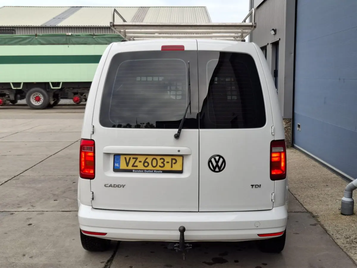 2.0 TDI L1H1 BMT Trendline MARGE !! / AIRCO / CRUISE CONTROLE / TREKHAAK / IMPERIAL