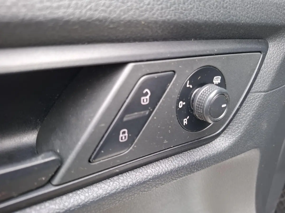 2.0 TDI L1H1 BMT Trendline MARGE !! / AIRCO / CRUISE CONTROLE / TREKHAAK / IMPERIAL