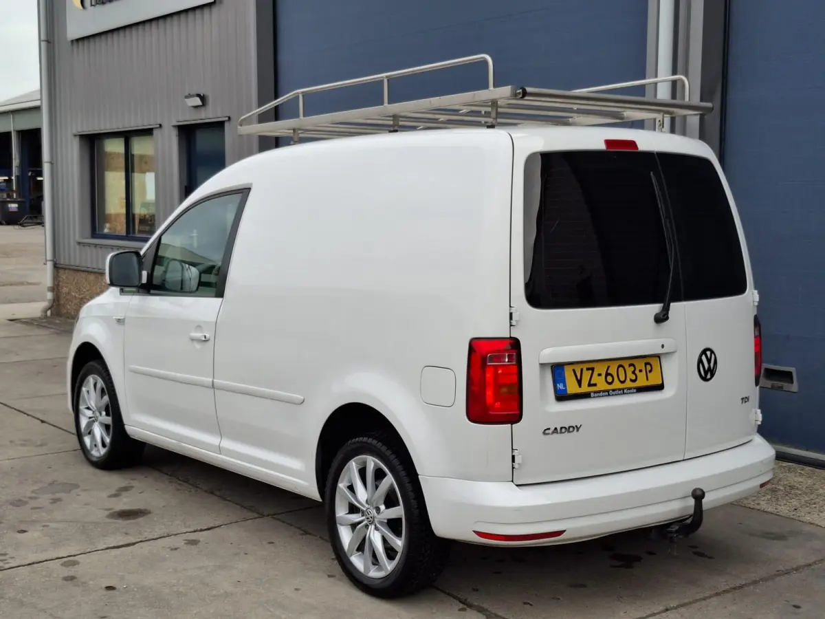 2.0 TDI L1H1 BMT Trendline MARGE !! / AIRCO / CRUISE CONTROLE / TREKHAAK / IMPERIAL