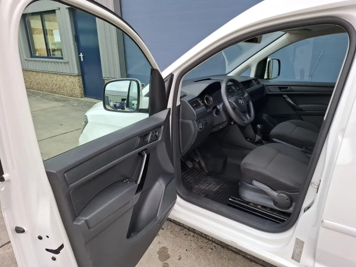 2.0 TDI L1H1 BMT Trendline MARGE !! / AIRCO / CRUISE CONTROLE / TREKHAAK / IMPERIAL