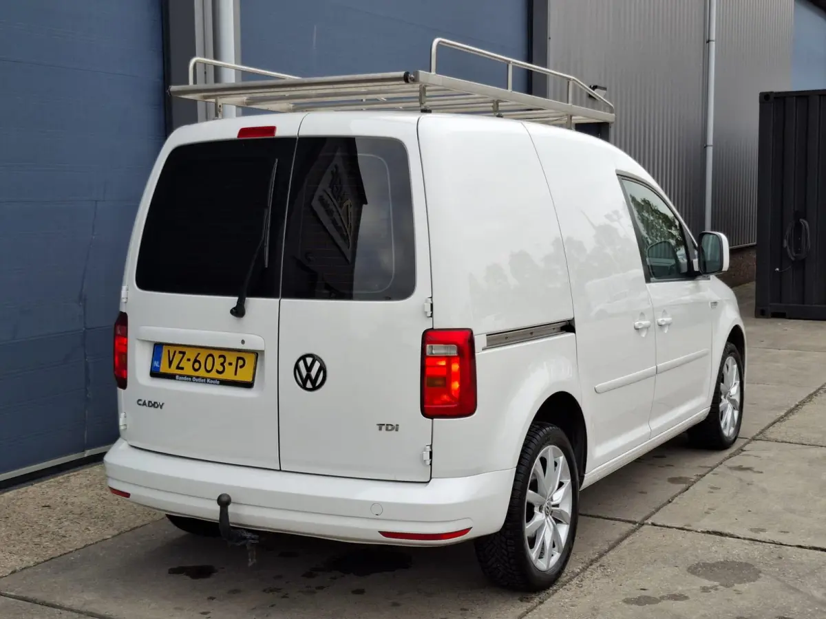 2.0 TDI L1H1 BMT Trendline MARGE !! / AIRCO / CRUISE CONTROLE / TREKHAAK / IMPERIAL
