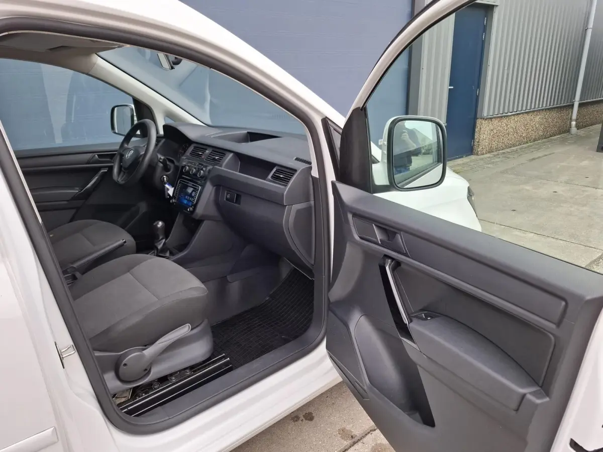 2.0 TDI L1H1 BMT Trendline MARGE !! / AIRCO / CRUISE CONTROLE / TREKHAAK / IMPERIAL