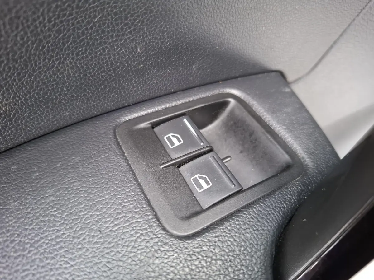 2.0 TDI L1H1 BMT Trendline MARGE !! / AIRCO / CRUISE CONTROLE / TREKHAAK / IMPERIAL