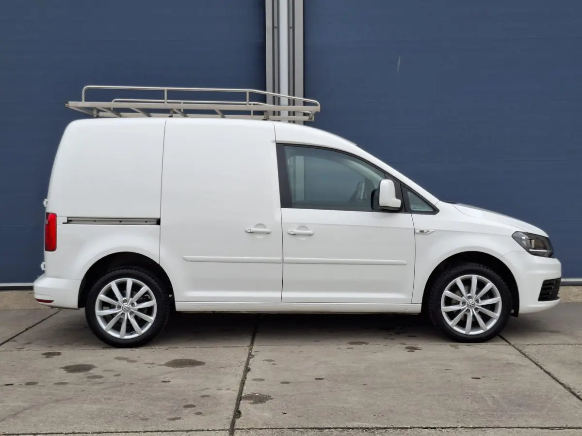 2.0 TDI L1H1 BMT Trendline MARGE !! / AIRCO / CRUISE CONTROLE / TREKHAAK / IMPERIAL