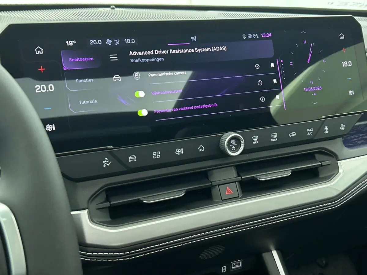First Edition 74 kWh PANODAK | ACCU 99% | MASSAGESTOELEN | 360 CAMERA |