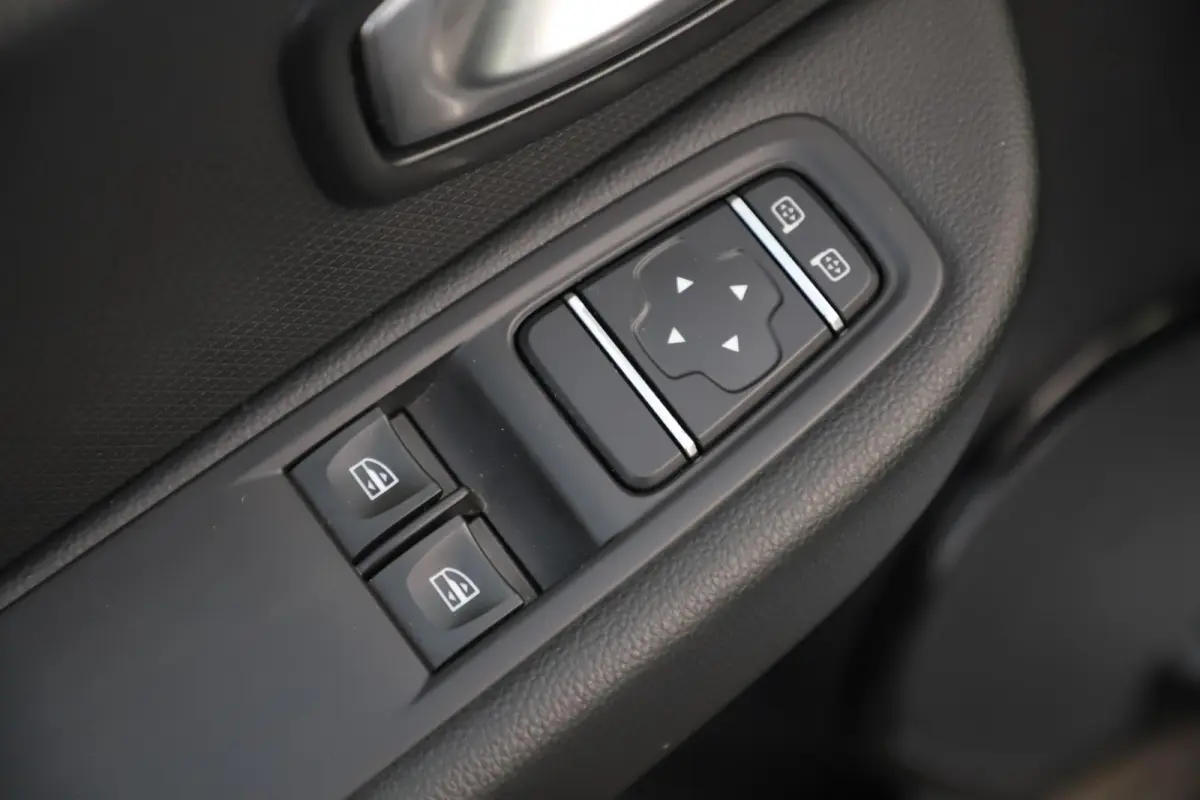 0.9 TCe Zen 90PK Navigatie Airco Cruise Bluetooth LED Elektrische Ramen Bass Reflex