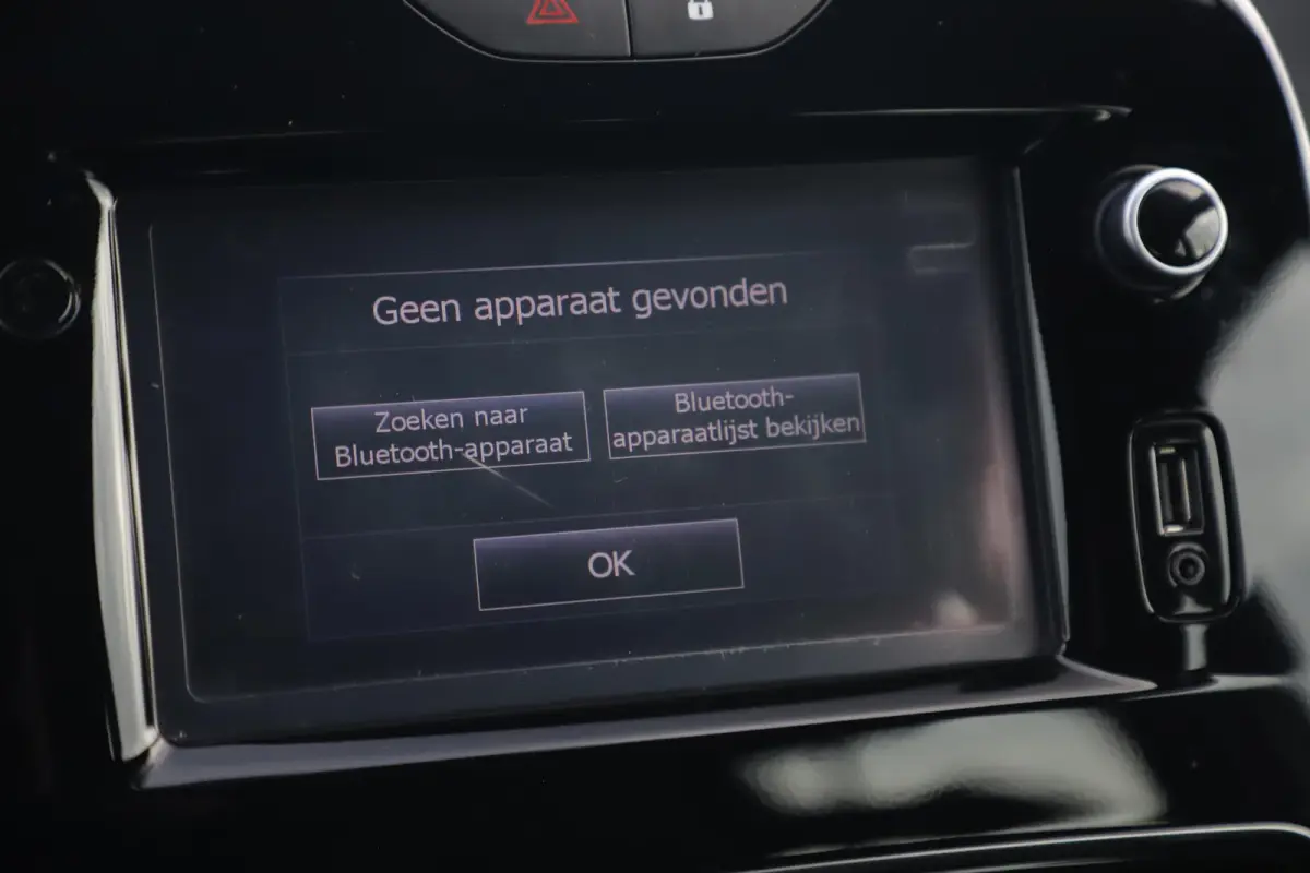 0.9 TCe Zen 90PK Navigatie Airco Cruise Bluetooth LED Elektrische Ramen Bass Reflex