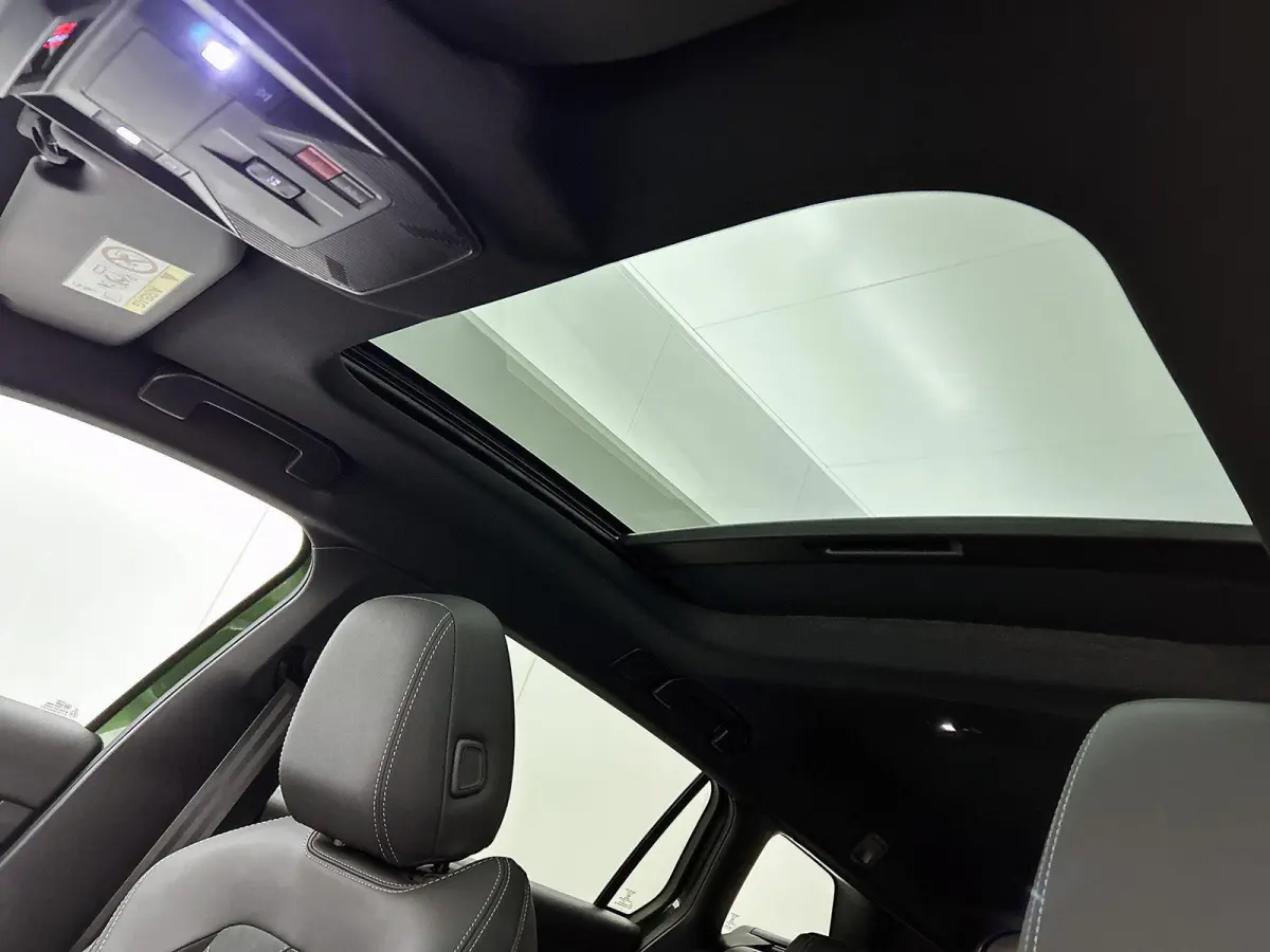 1.6 Turbo Plug In Hybrid Ultimate PANODAK | 180 CAMERA | LED MATRIX