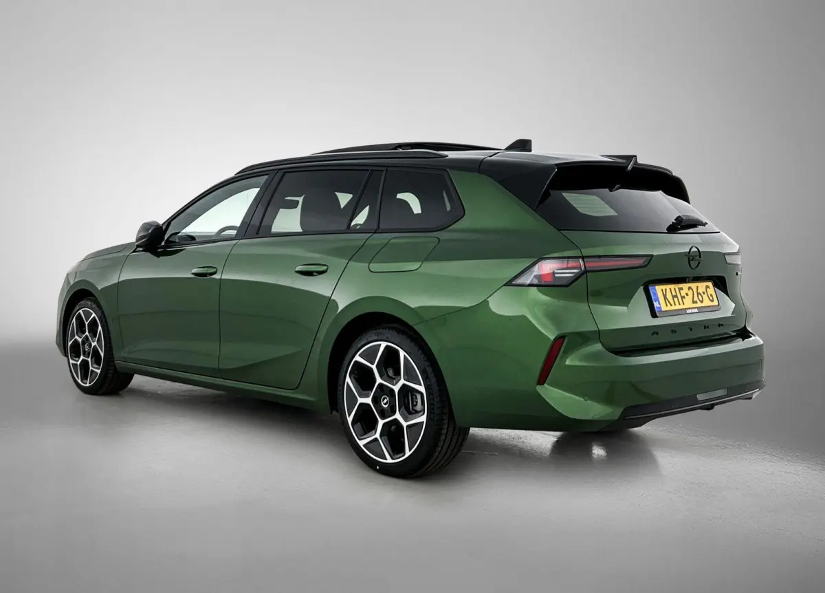1.6 Turbo Plug In Hybrid Ultimate PANODAK | 180 CAMERA | LED MATRIX