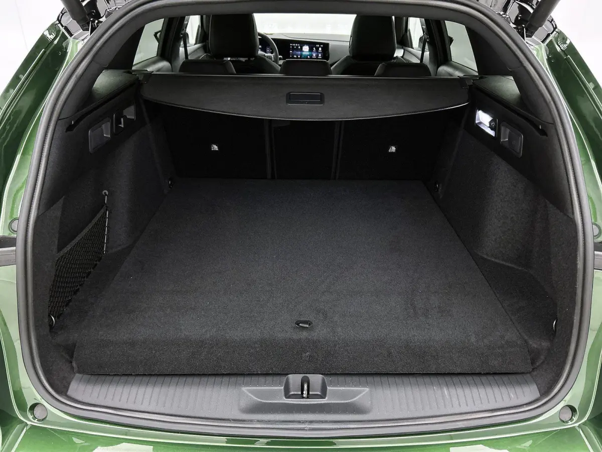 1.6 Turbo Plug In Hybrid Ultimate PANODAK | 180 CAMERA | LED MATRIX