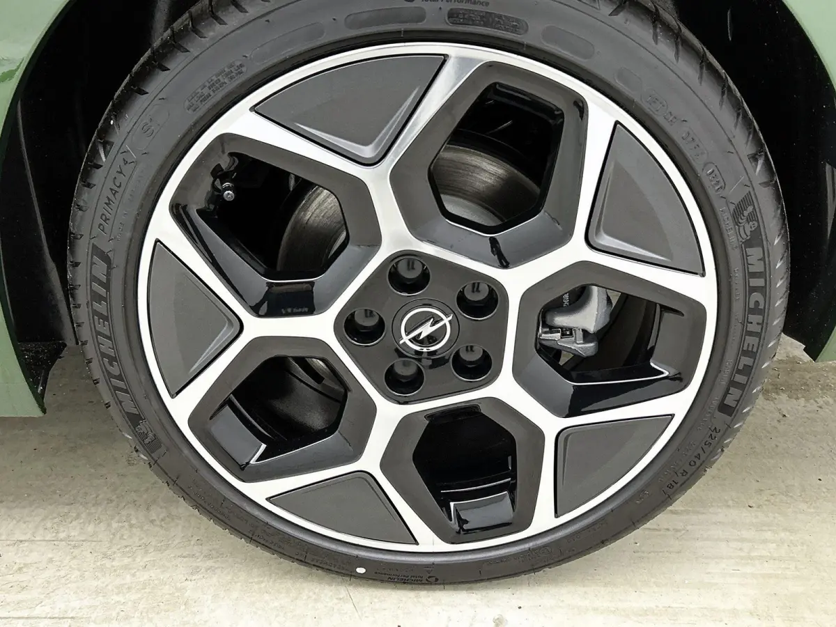 1.6 Turbo Plug In Hybrid Ultimate PANODAK | 180 CAMERA | LED MATRIX