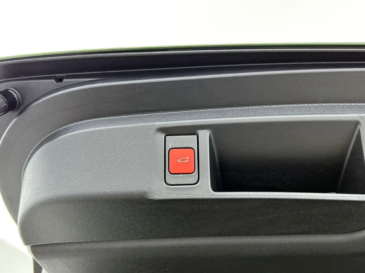 1.6 Turbo Plug In Hybrid Ultimate PANODAK | 180 CAMERA | LED MATRIX