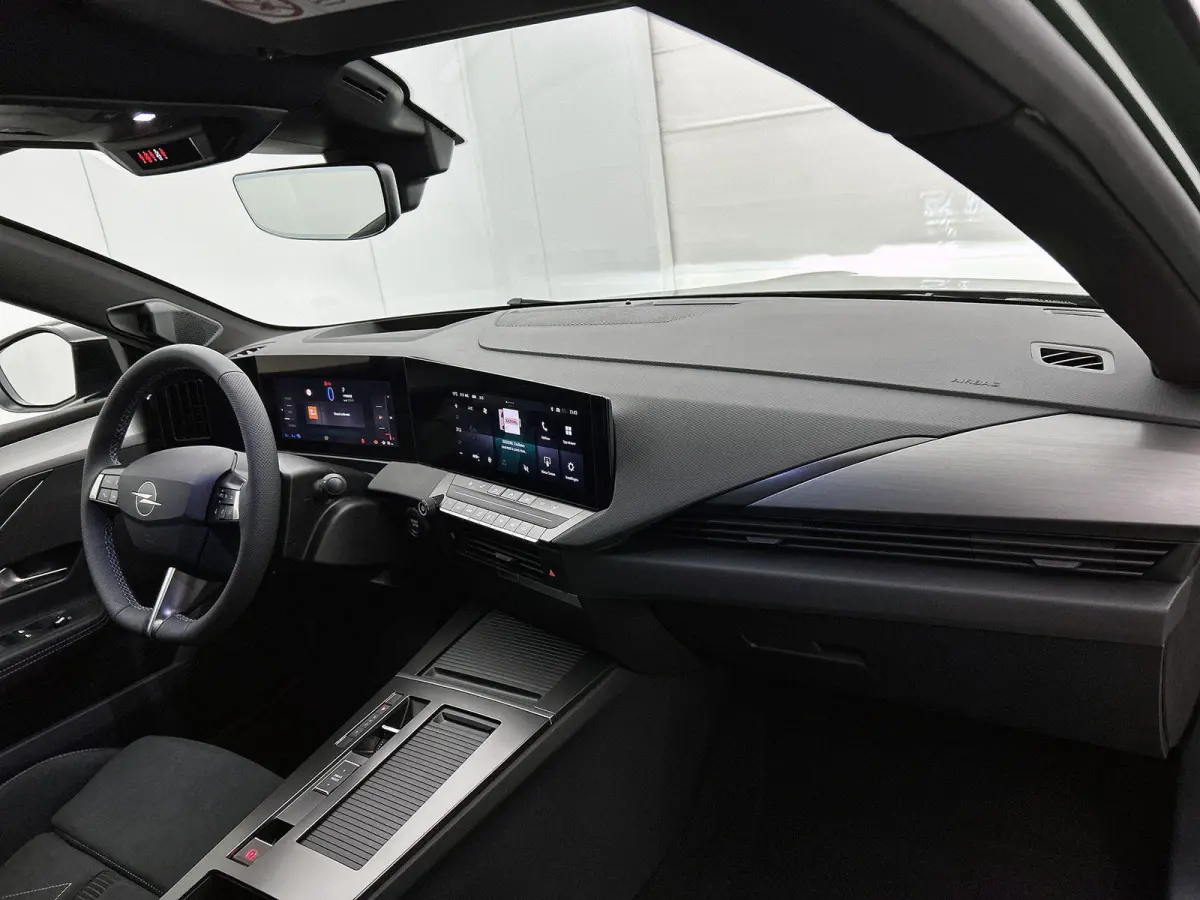 1.6 Turbo Plug In Hybrid Ultimate PANODAK | 180 CAMERA | LED MATRIX