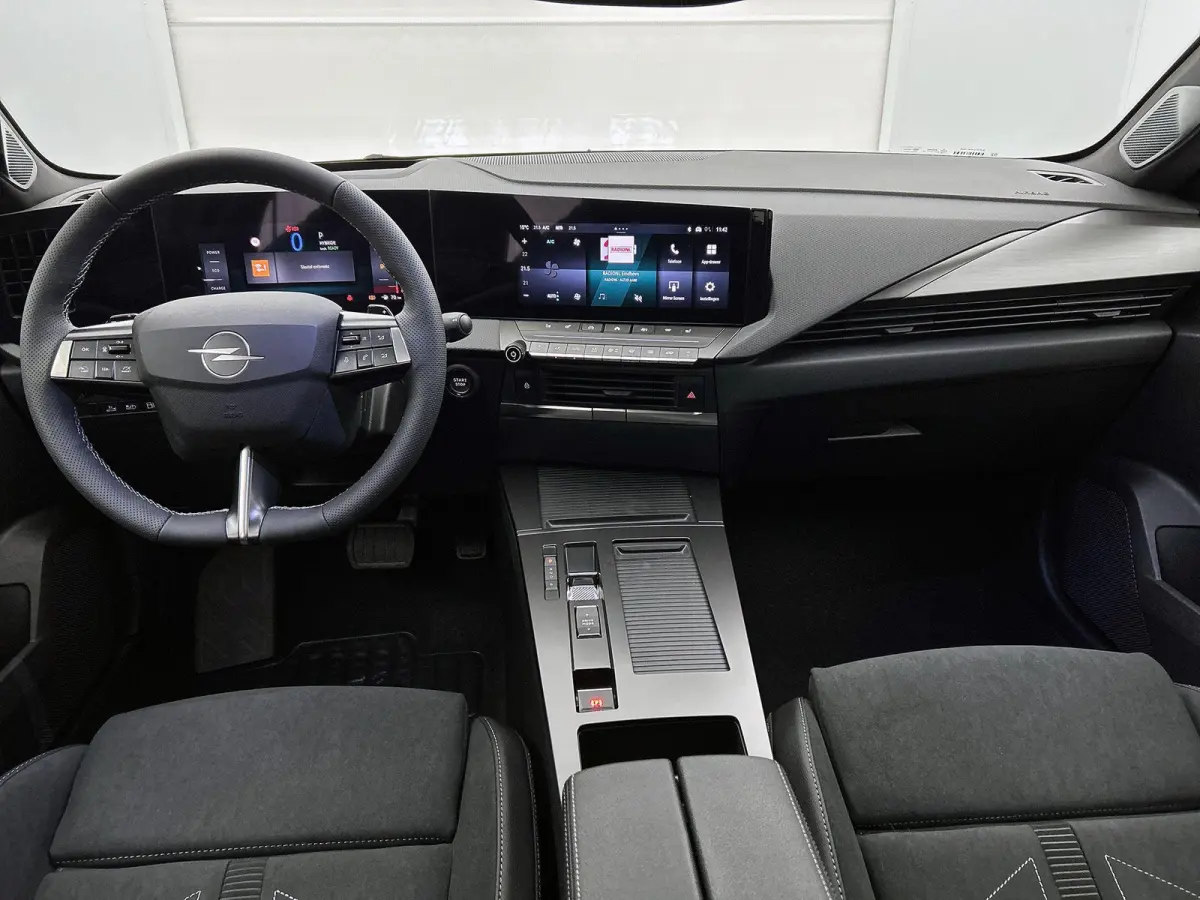 1.6 Turbo Plug In Hybrid Ultimate PANODAK | 180 CAMERA | LED MATRIX