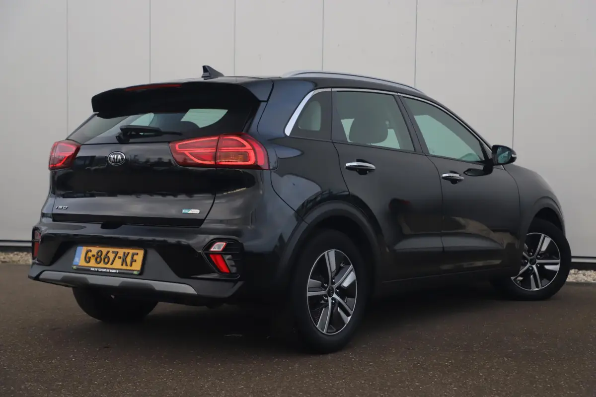 1.6 GDi Hybrid DynamicLine 140PK Automaat Half Leder Navigatie Camera Adaptive Cruise Lane Assist Clima Carplay Android