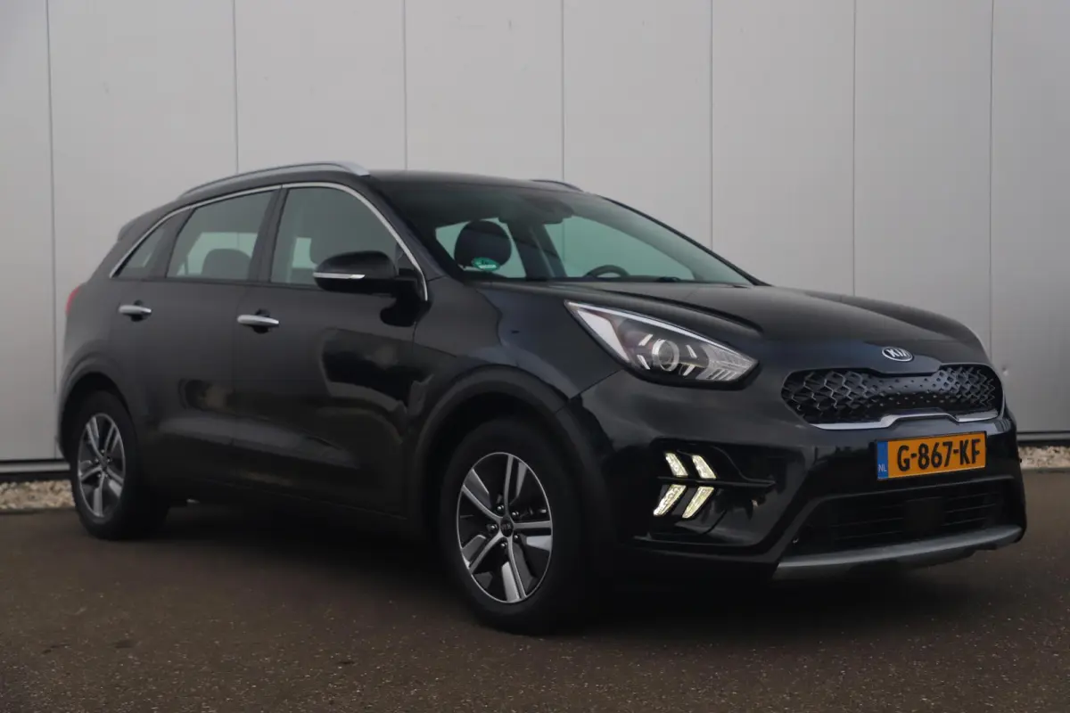 1.6 GDi Hybrid DynamicLine 140PK Automaat Half Leder Navigatie Camera Adaptive Cruise Lane Assist Clima Carplay Android