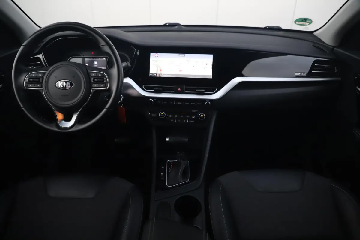1.6 GDi Hybrid DynamicLine 140PK Automaat Half Leder Navigatie Camera Adaptive Cruise Lane Assist Clima Carplay Android