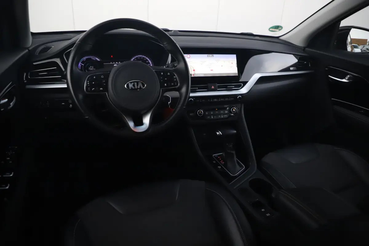 1.6 GDi Hybrid DynamicLine 140PK Automaat Half Leder Navigatie Camera Adaptive Cruise Lane Assist Clima Carplay Android