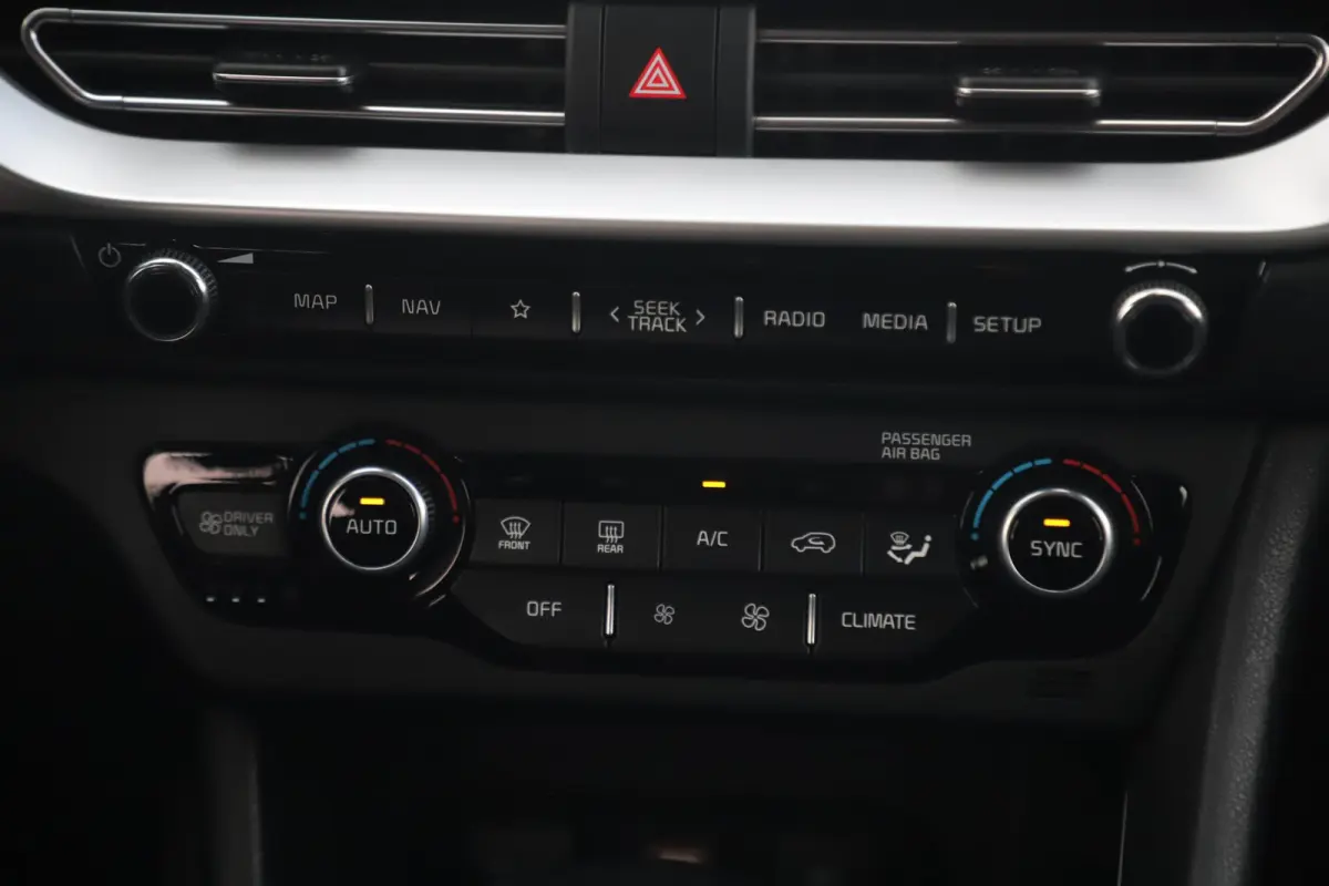 1.6 GDi Hybrid DynamicLine 140PK Automaat Half Leder Navigatie Camera Adaptive Cruise Lane Assist Clima Carplay Android