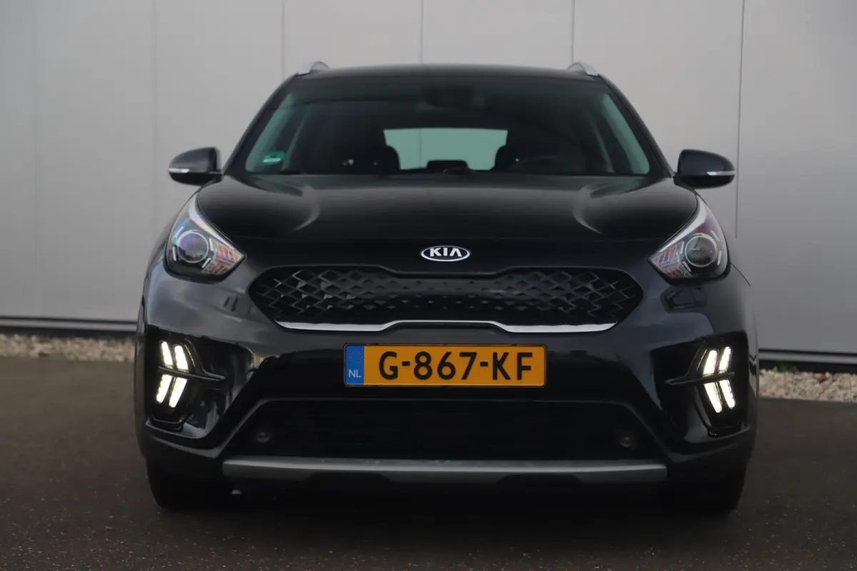 1.6 GDi Hybrid DynamicLine 140PK Automaat Half Leder Navigatie Camera Adaptive Cruise Lane Assist Clima Carplay Android