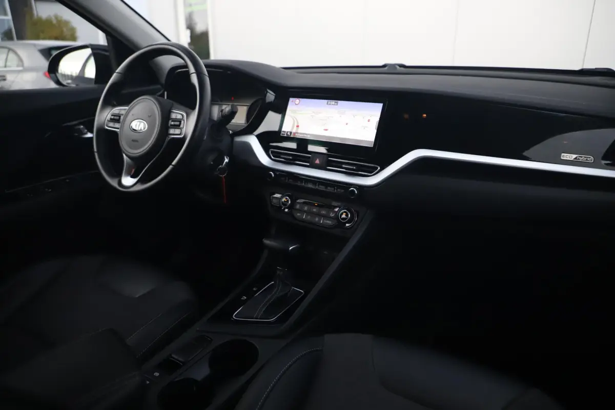 1.6 GDi Hybrid DynamicLine 140PK Automaat Half Leder Navigatie Camera Adaptive Cruise Lane Assist Clima Carplay Android