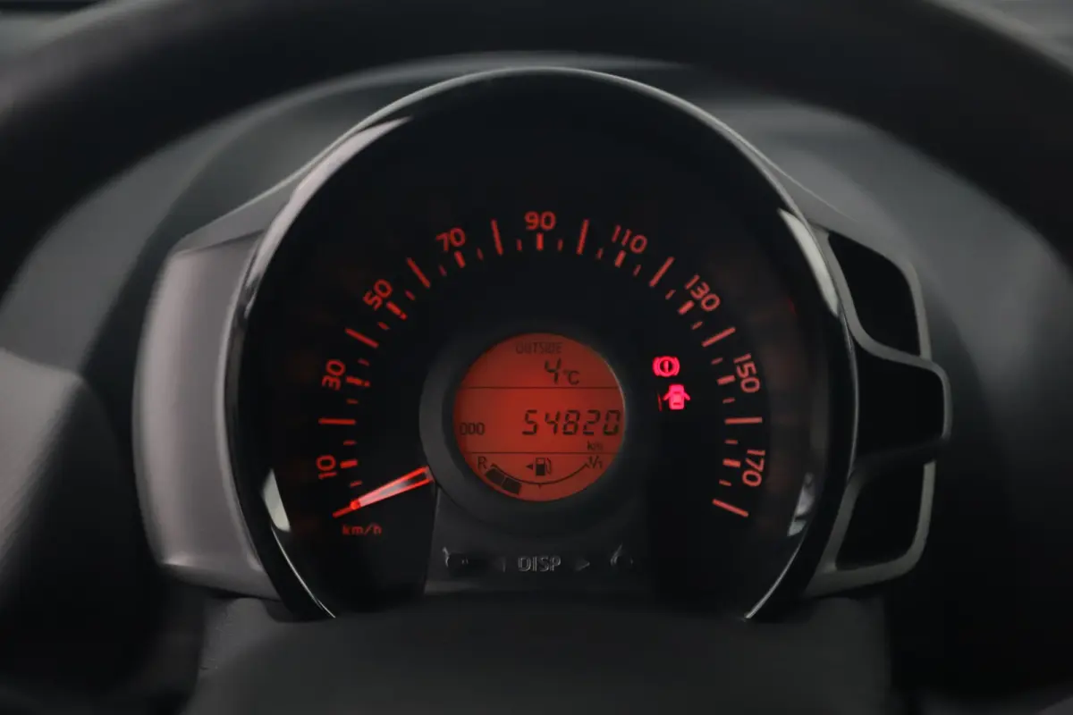1.0 e-VTi Active Radio Bluetooth Airco Elektrische Ramen LED Dagrijverlichting