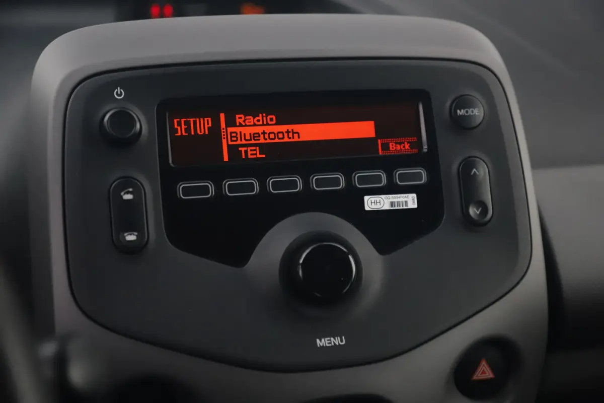 1.0 e-VTi Active Radio Bluetooth Airco Elektrische Ramen LED Dagrijverlichting