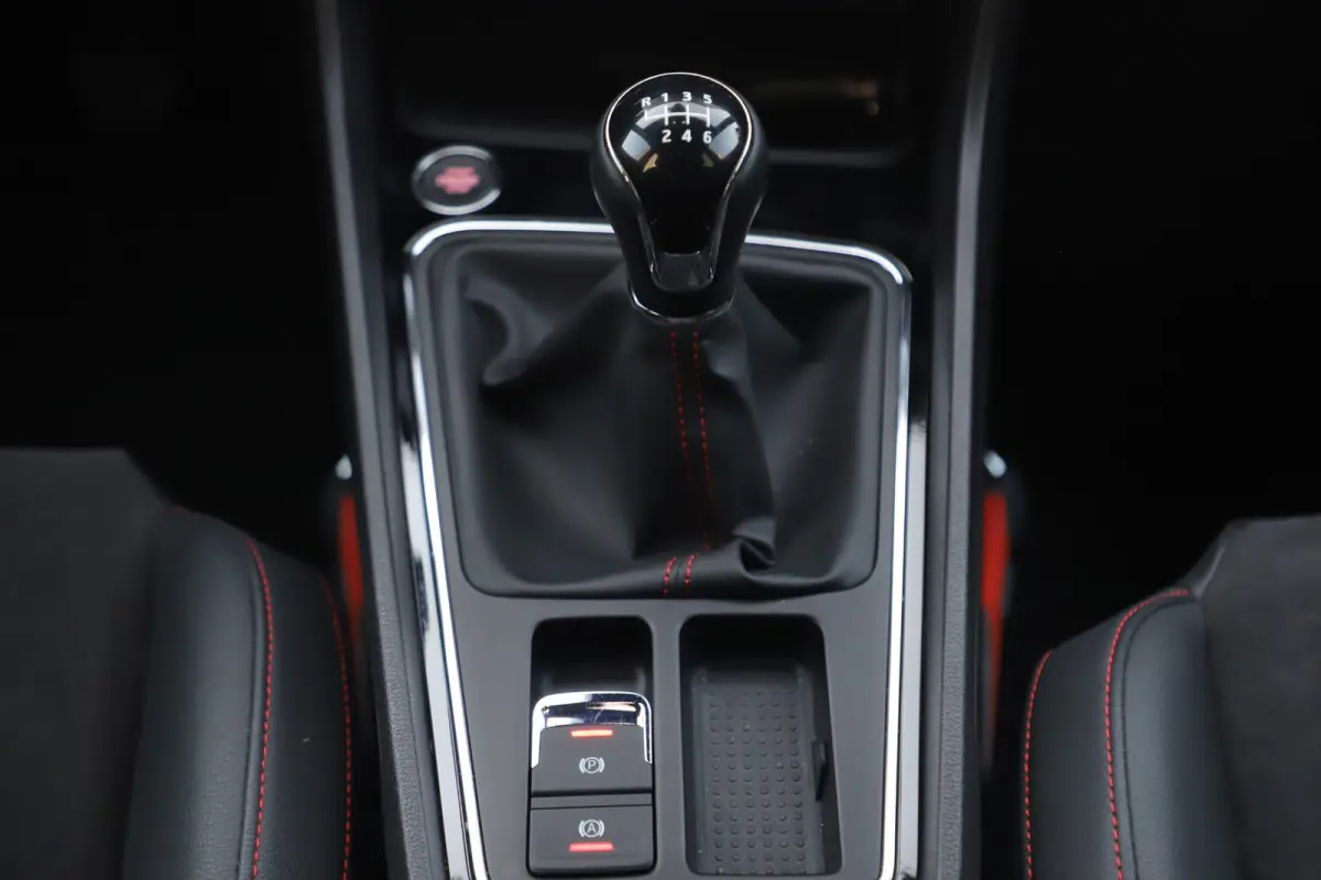 1.0 TSI FR Ultimate Edition Virtual Cockpit Keyless Full LED Navigatie Carplay Android Achteruitrijcamera Beats Audio Adaptive Cruise Lane Assist