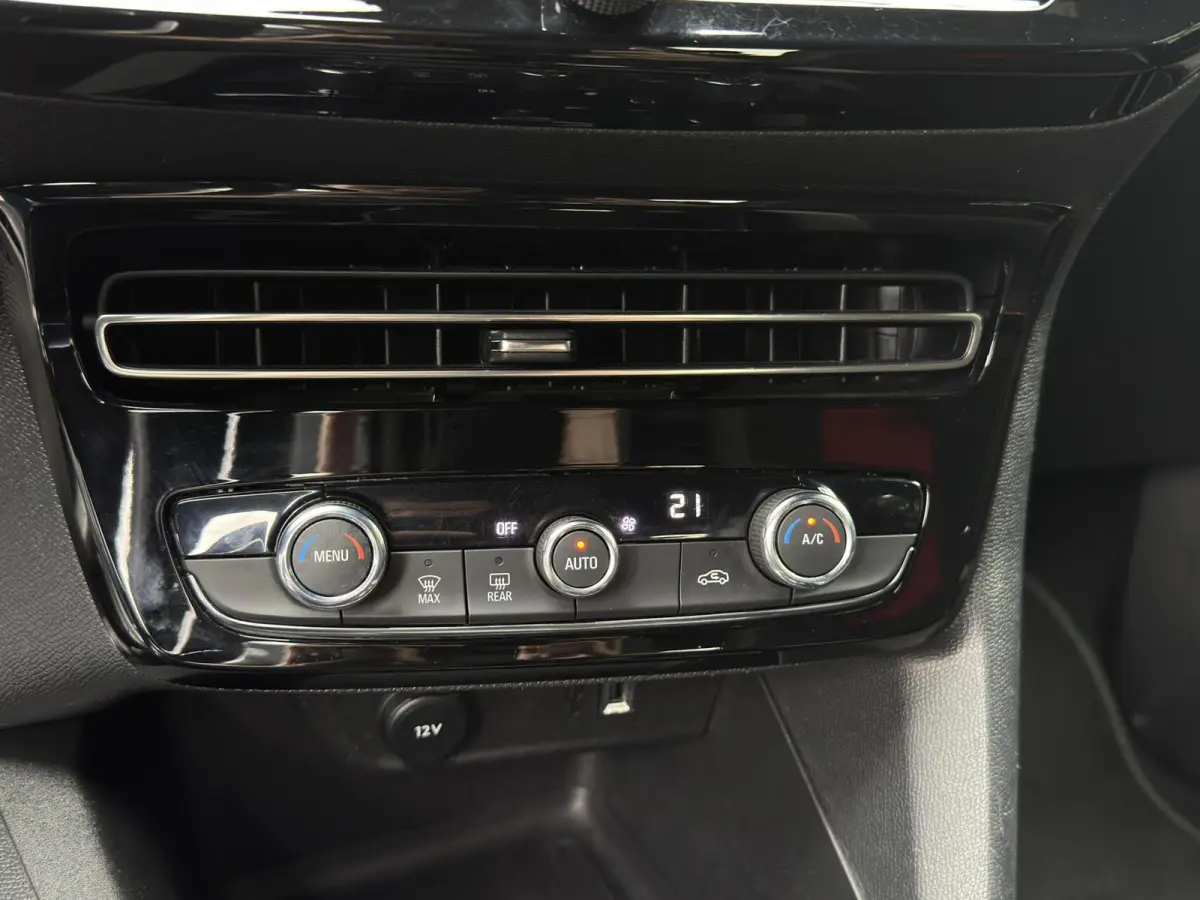1.2 Turbo GS Line|Camera|Keyless|Afn.Trekhaak|Carplay|Cruise|