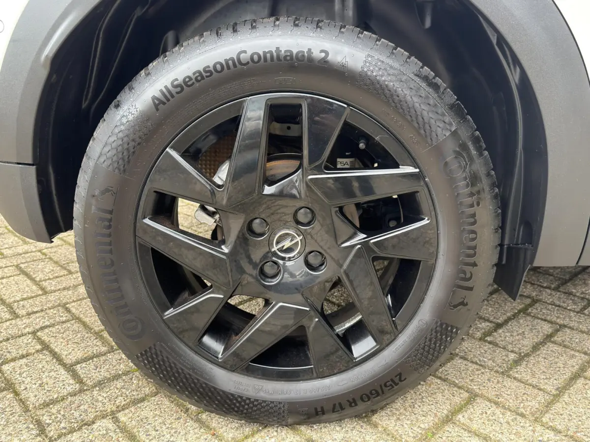 1.2 Turbo GS Line|Camera|Keyless|Afn.Trekhaak|Carplay|Cruise|