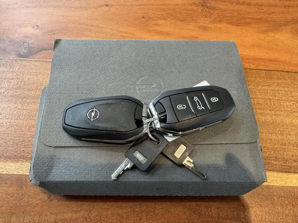 1.2 Turbo GS Line|Camera|Keyless|Afn.Trekhaak|Carplay|Cruise|
