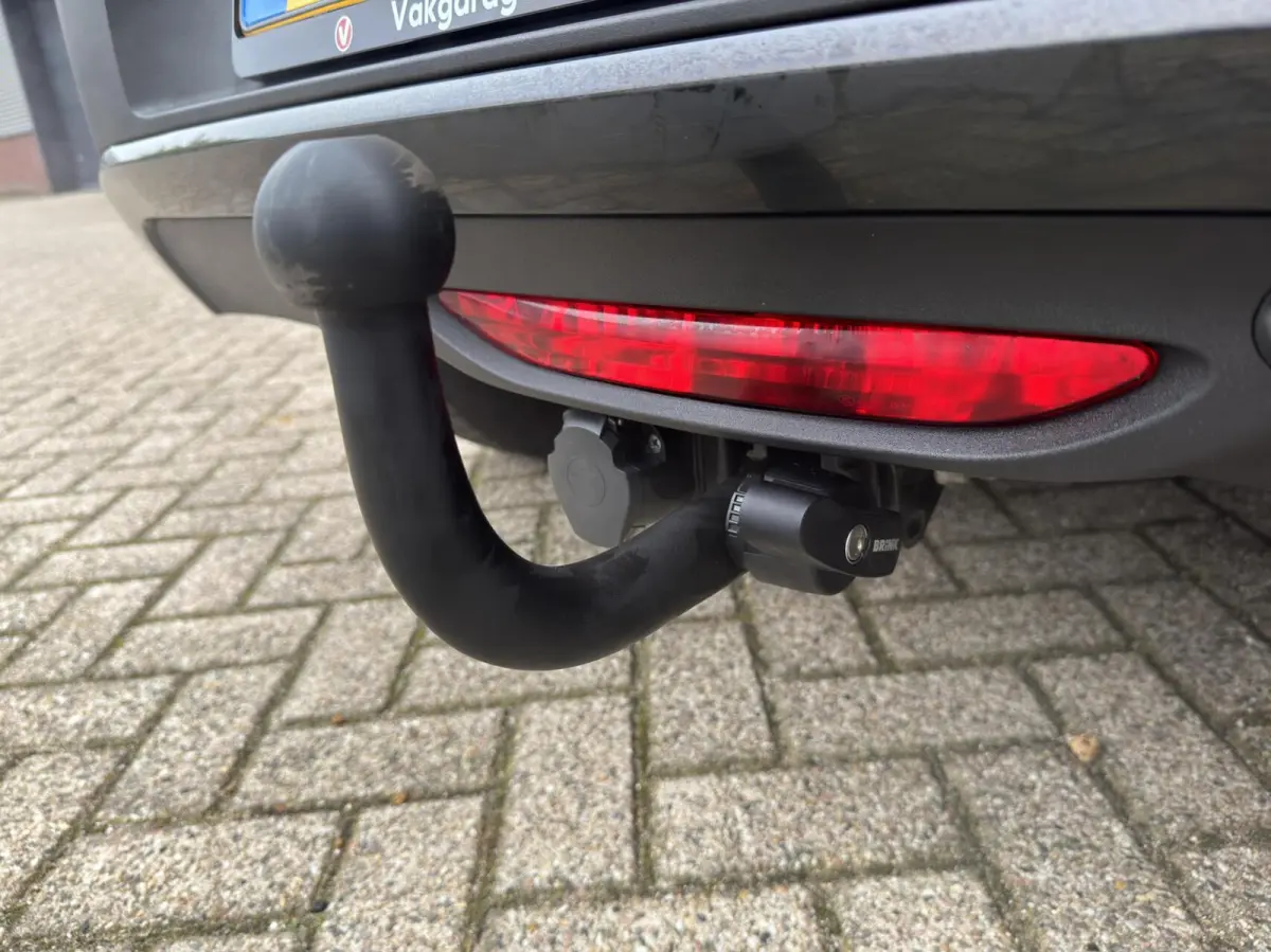 1.2 Turbo GS Line|Camera|Keyless|Afn.Trekhaak|Carplay|Cruise|