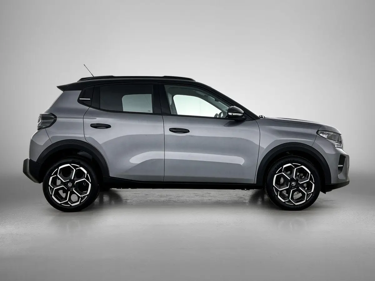 1.2 100pk Max | AppleCarplay/AndroidAuto | LED | Camera | Climate Control | Cruise Control | Privacy Glass | Navigatie | Isofix | Two-Tone | Parkeersensoren | DAB Radio |