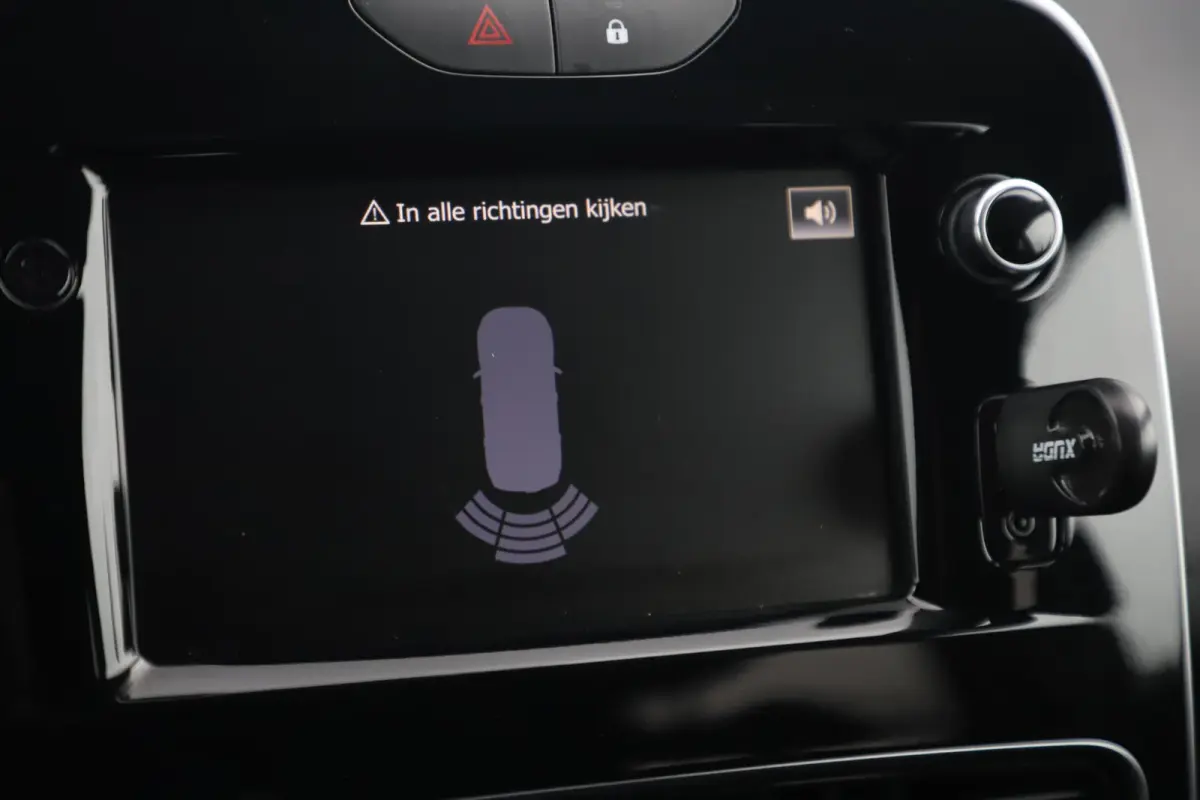 0.9 TCe Limited Nardo Grey 16 inch LMV Keyless Navigatie Carplay Airco Cruise Control