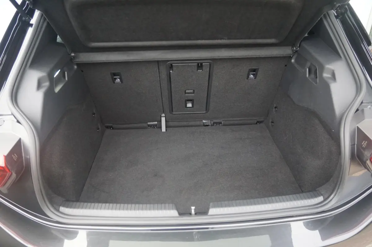 204pk Pro 58 kWh | SoH 94% | Warmtepomp | Navigatie | Keyless | IQ Light