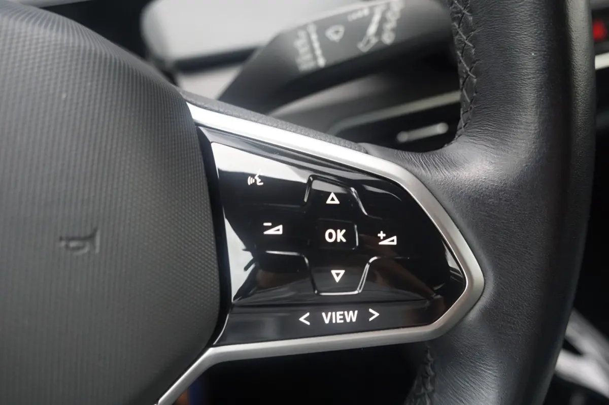 204pk Pro 58 kWh | SoH 94% | Warmtepomp | Navigatie | Keyless | IQ Light