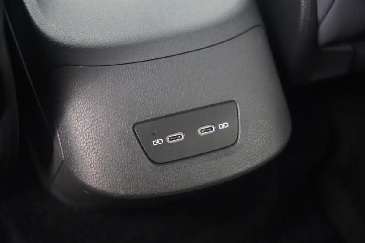 204pk Pro 58 kWh | SoH 94% | Warmtepomp | Navigatie | Keyless | IQ Light